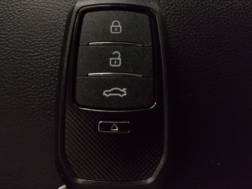 2018 Kia Sorento in Jackson, MS 39211 - 18125591 32