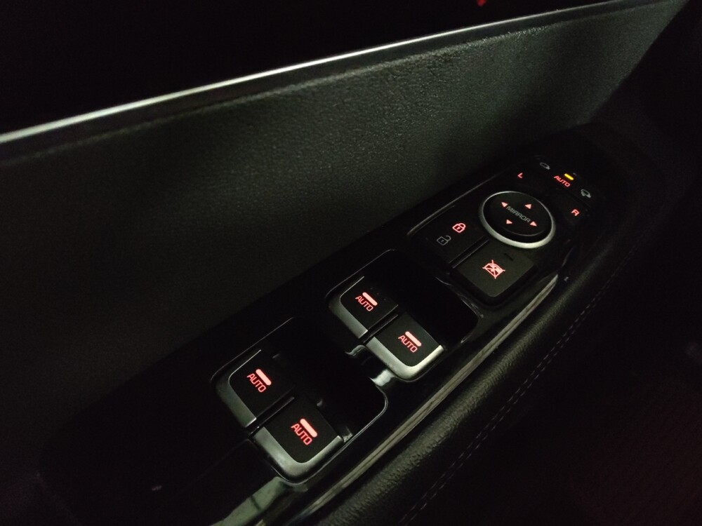 2018 Kia Sorento in Jackson, MS 39211 - 18125591 27