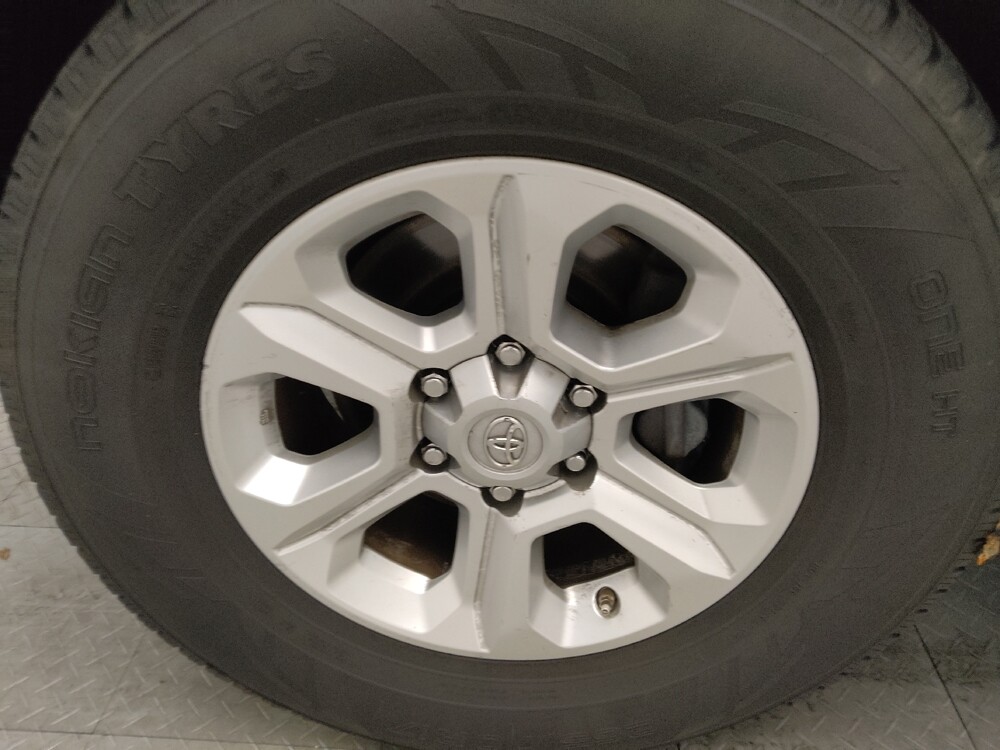 2015 Toyota 4Runner in Marietta, GA 30062 - 18125595 31