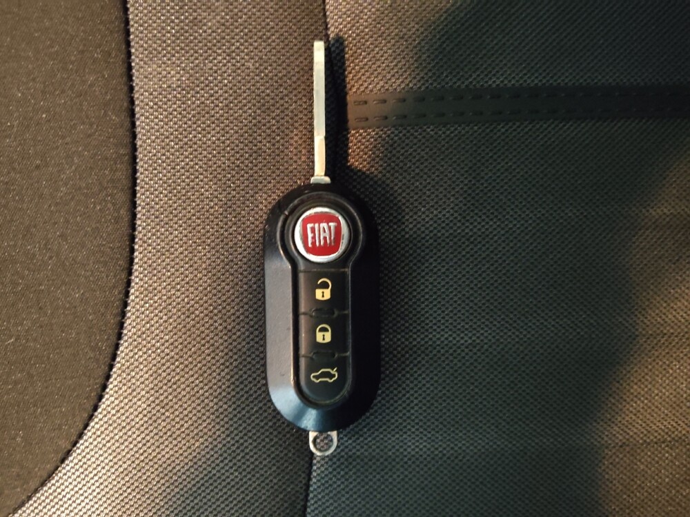 2017 FIAT 500L in Marietta, GA 30062 - 18125597 32