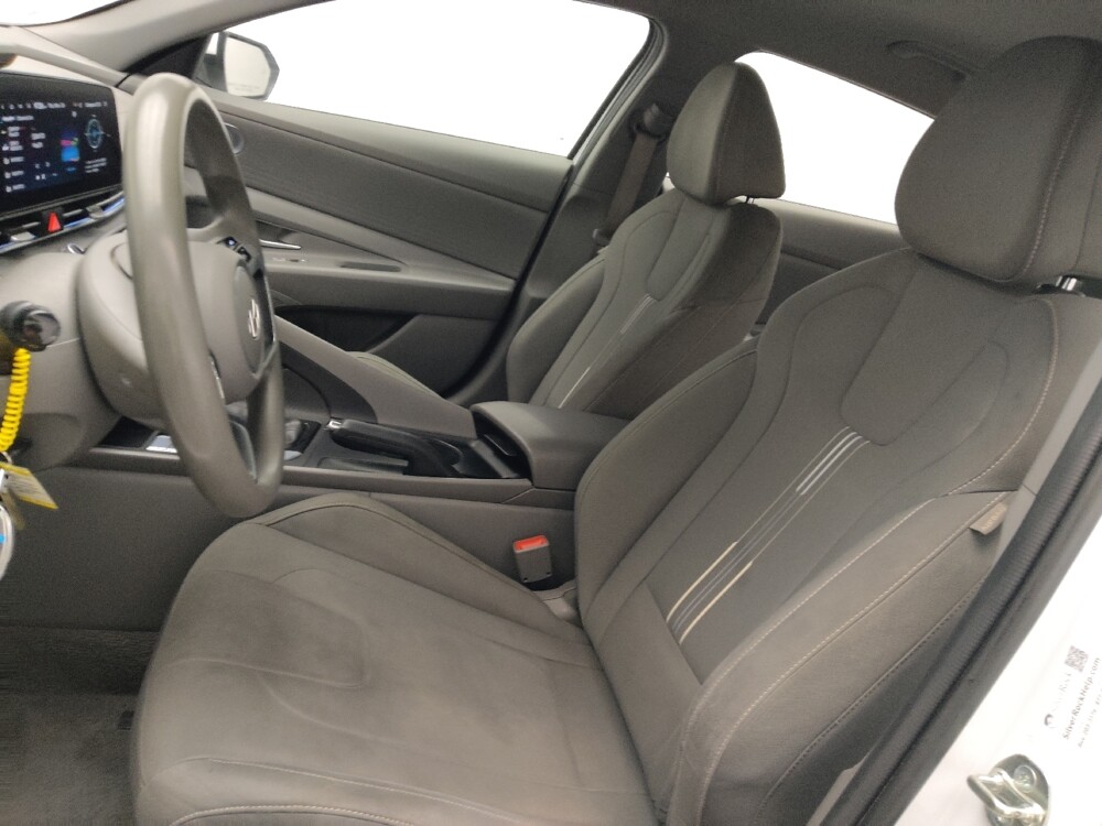2024 Hyundai Elantra in Marietta, GA 30062 - 18125601 17