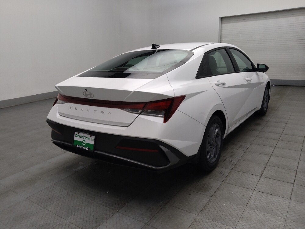 2024 Hyundai Elantra in Marietta, GA 30062 - 18125601 9