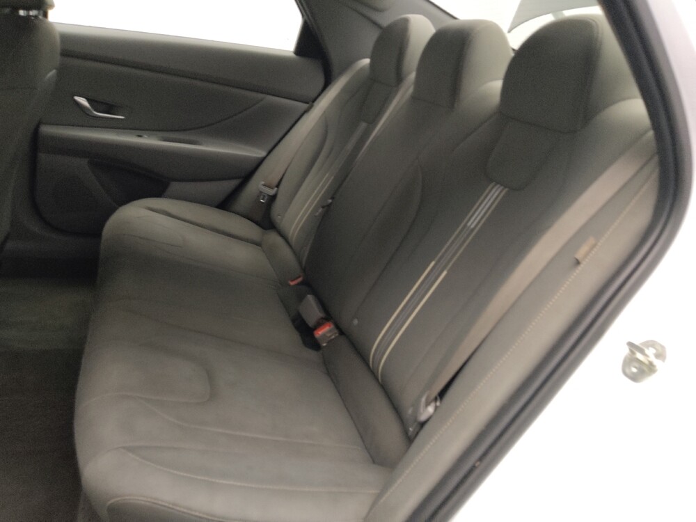 2024 Hyundai Elantra in Marietta, GA 30062 - 18125601 18