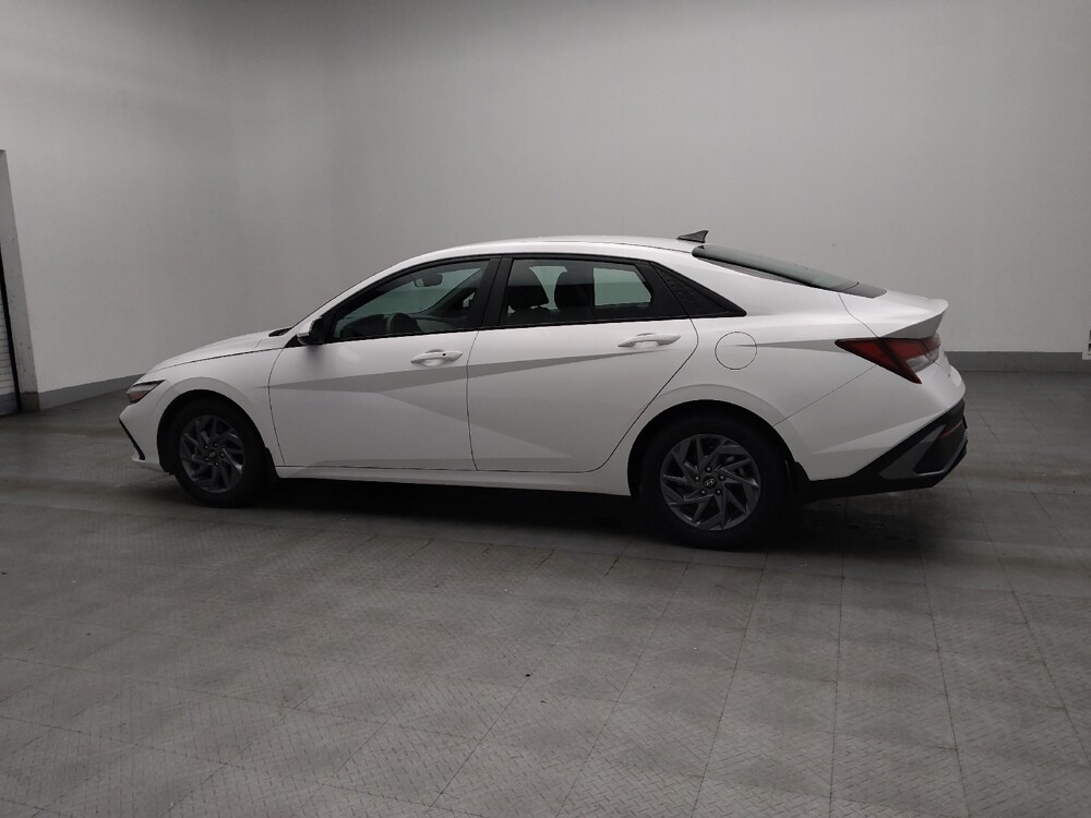 2024 Hyundai Elantra in Marietta, GA 30062 - 18125601 3