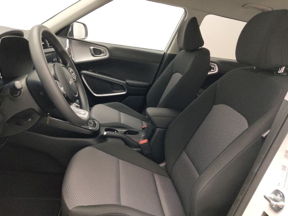 2025 Kia Soul in Jackson, MS 39211 - 18125605 17