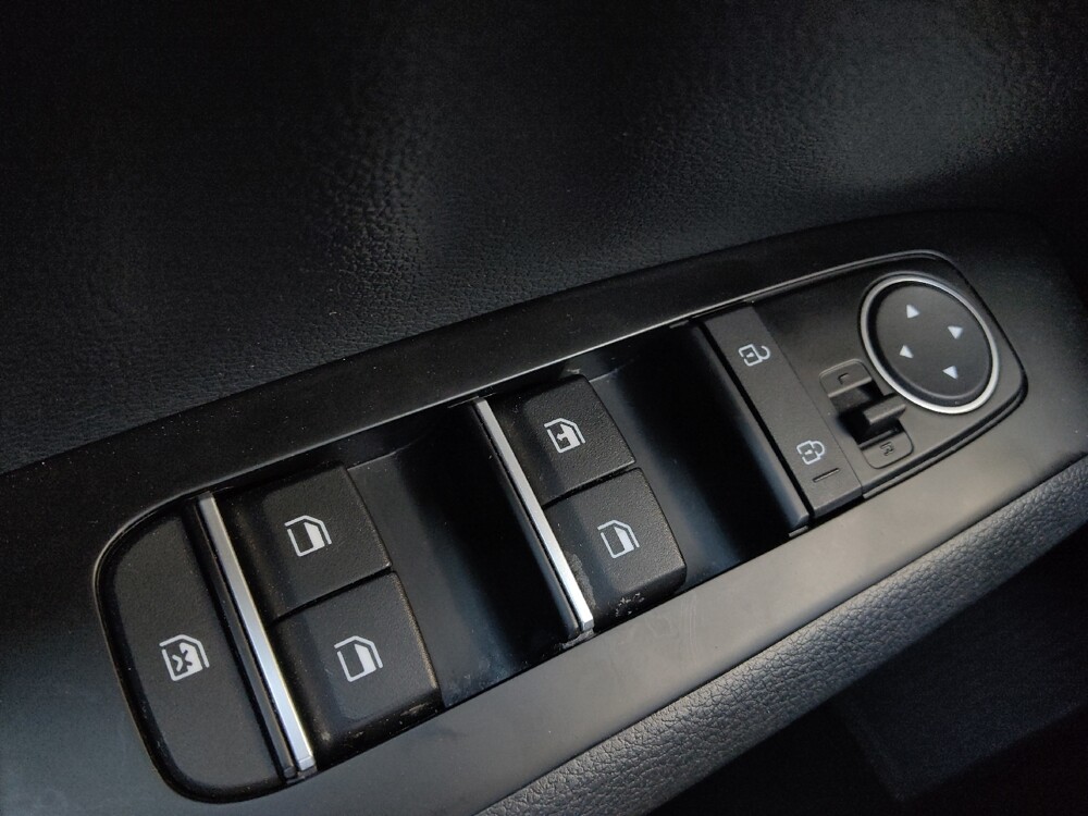 2025 Kia Soul in Union City, GA 30291 - 18125612 27