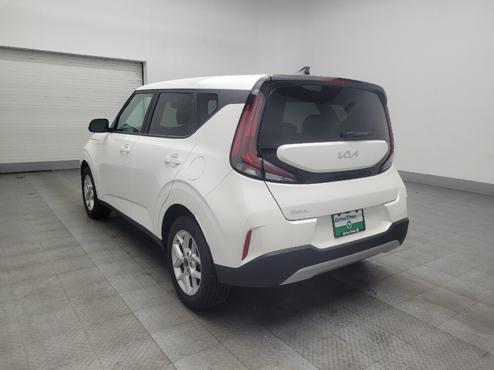 2025 Kia Soul in Union City, GA 30291 - 18125612 5