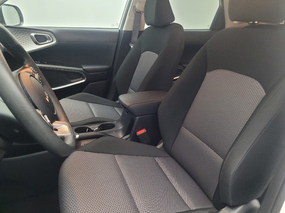 2025 Kia Soul in Union City, GA 30291 - 18125612 17