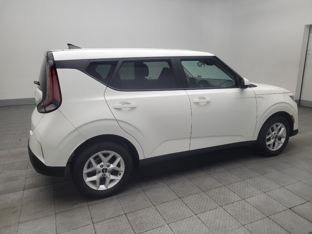2025 Kia Soul in Union City, GA 30291 - 18125612 10