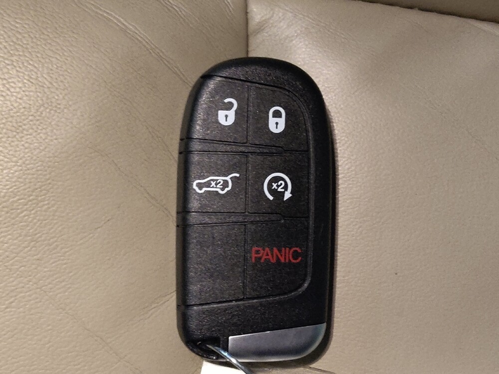 2020 Jeep Grand Cherokee in Tulsa, OK 74145 - 18125621 32