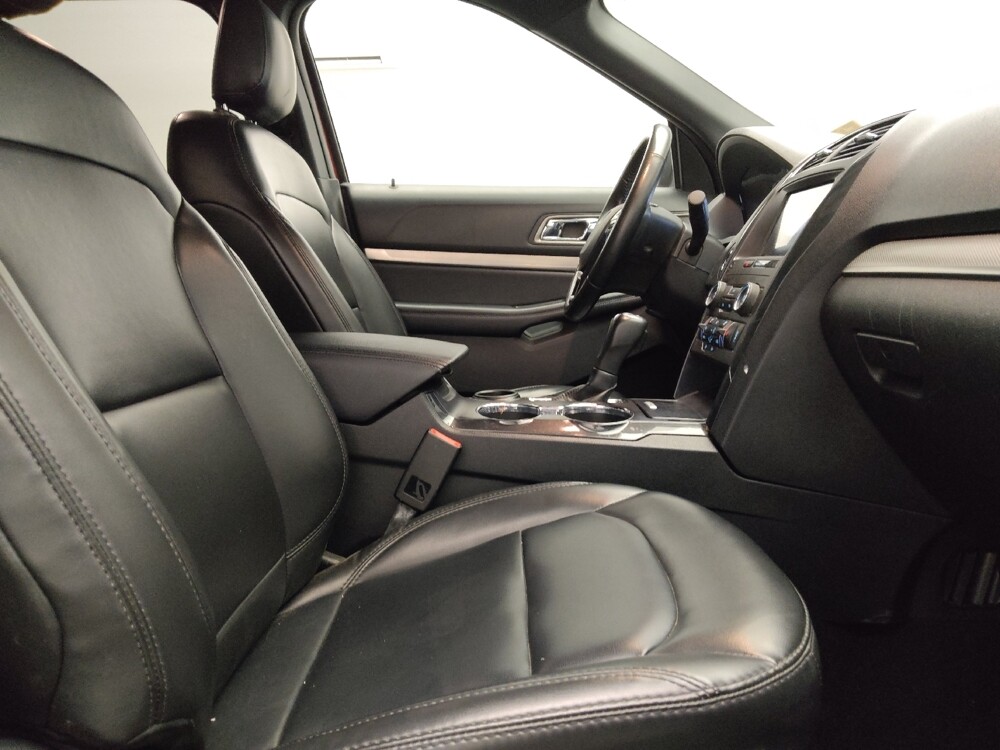 2019 Ford Explorer in Fort Worth, TX 76116 - 18125627 21