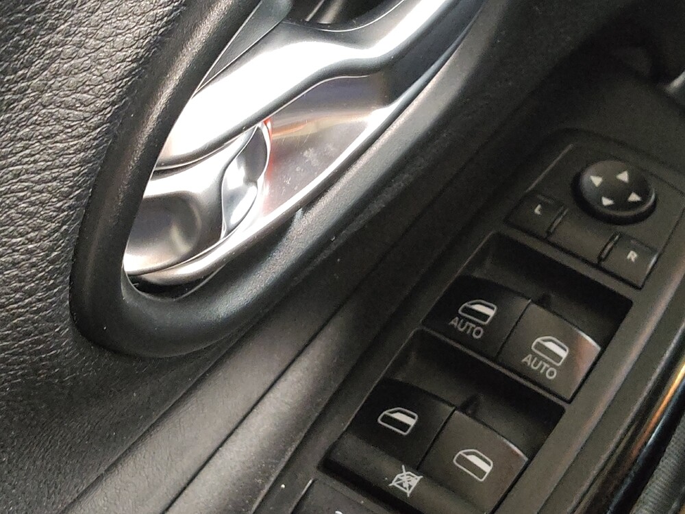 2019 Jeep Cherokee in Tulsa, OK 74145 - 18125633 27