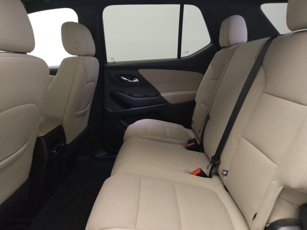 2023 Chevrolet Traverse in Arlington, TX 76011 - 18125639 18