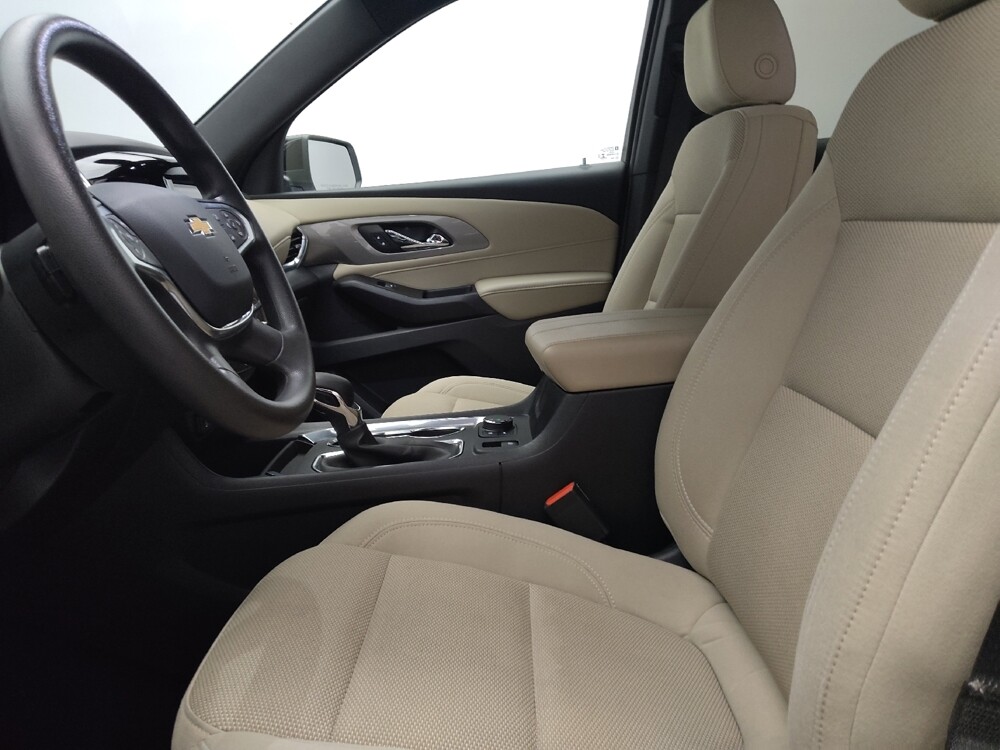 2023 Chevrolet Traverse in Arlington, TX 76011 - 18125639 17