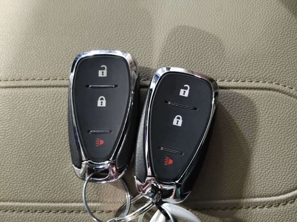 2023 Chevrolet Traverse in Arlington, TX 76011 - 18125639 32