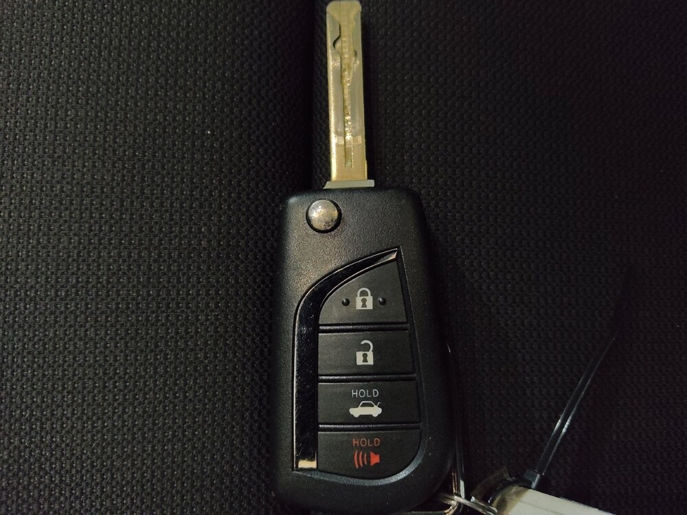 2024 Toyota Corolla in Arlington, TX 76011 - 18125641 32