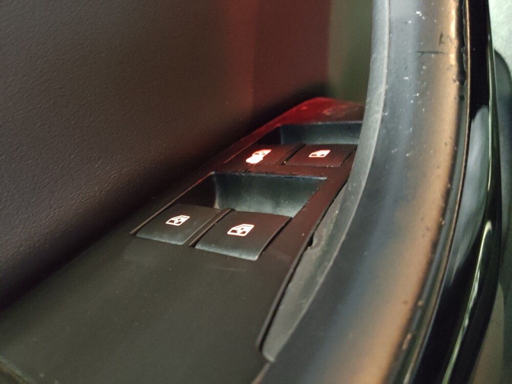 2019 Buick Cascada in Chandler, AZ 85225 - 18125645 27