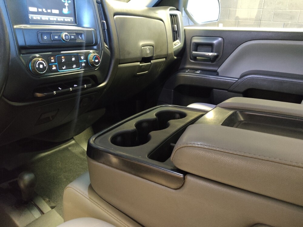 2018 Chevrolet Silverado 1500 in Phoenix, AZ 85022 - 18125646 26