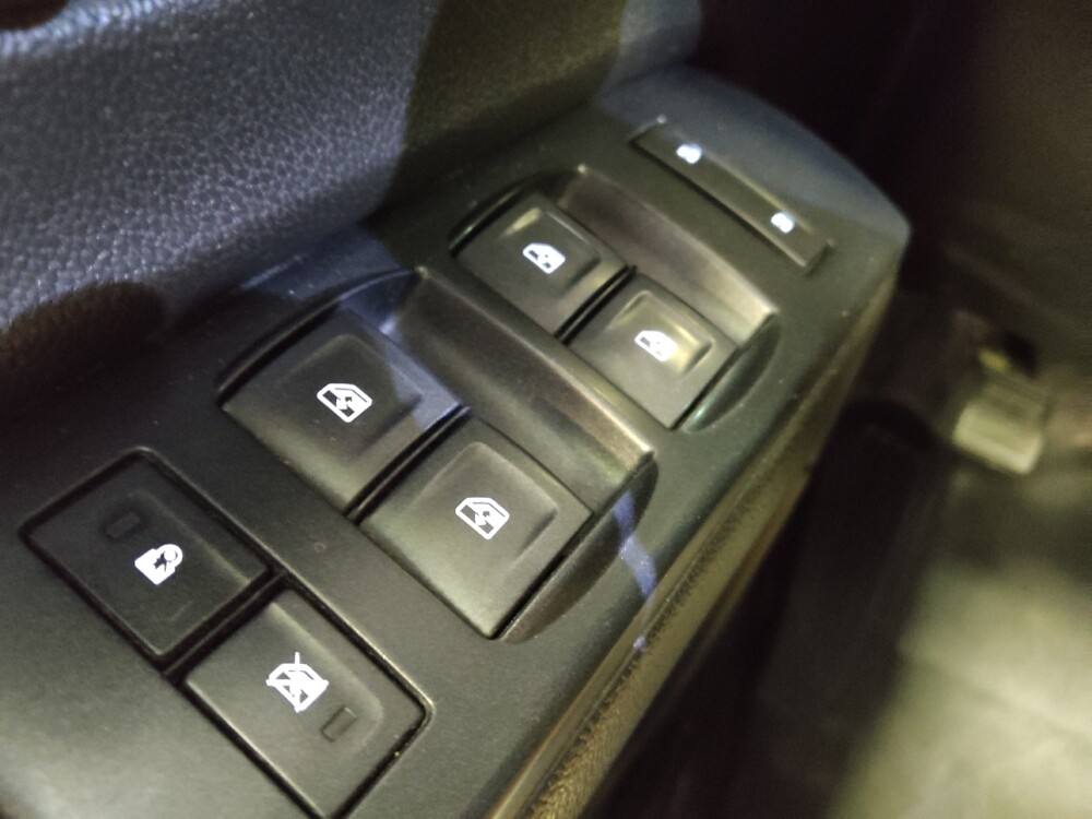 2018 Chevrolet Silverado 1500 in Phoenix, AZ 85022 - 18125646 27