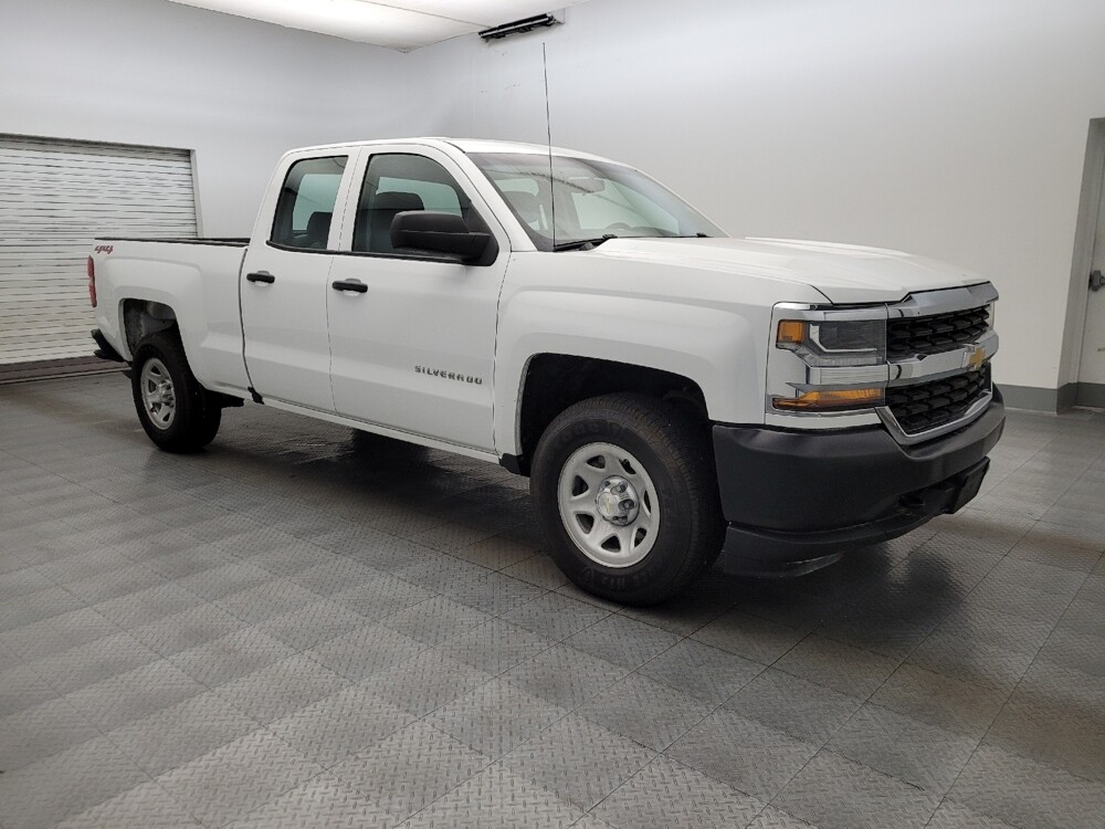 2018 Chevrolet Silverado 1500 in Phoenix, AZ 85022 - 18125646 11