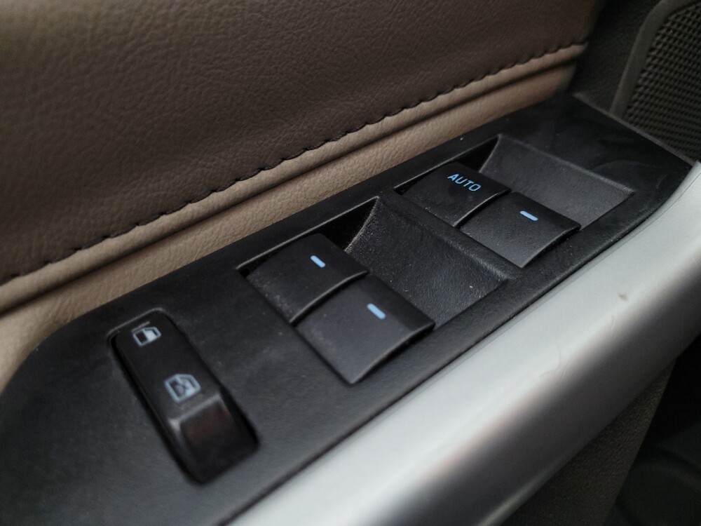 2014 Ford Edge in Glendale, AZ 85301 - 18125650 27