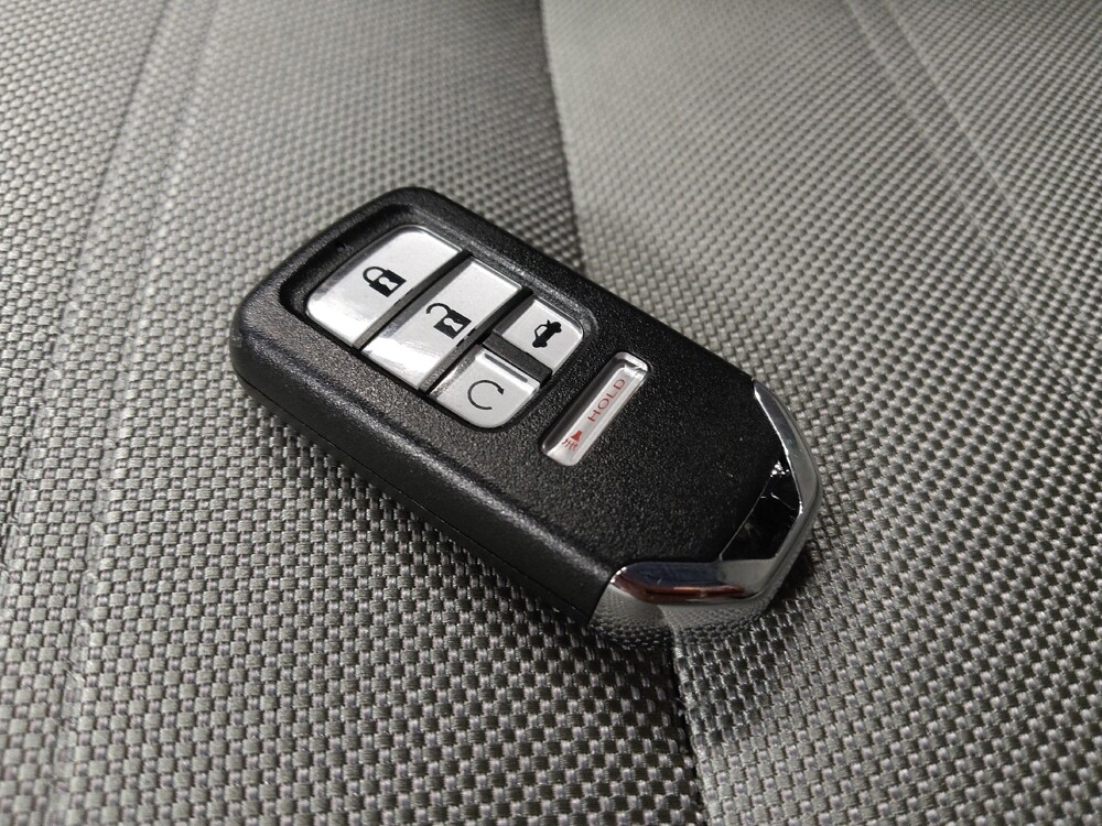 2020 Honda CR-V in Glendale, AZ 85301 - 18125652 32