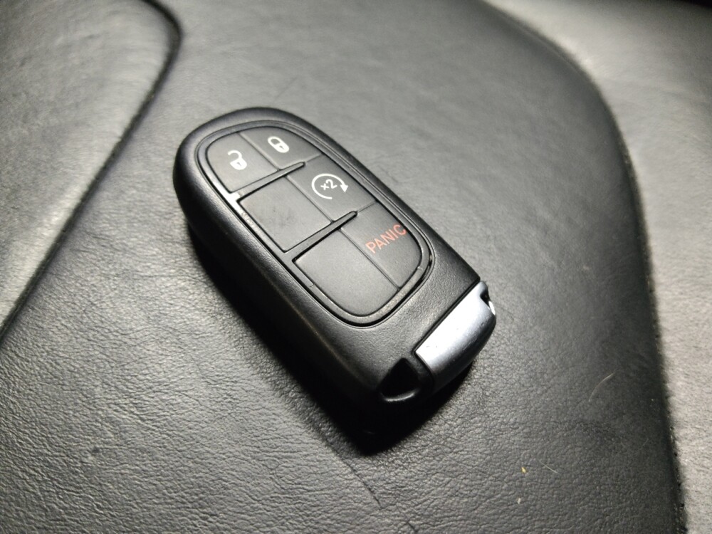 2015 Jeep Cherokee in Chandler, AZ 85225 - 18125655 32