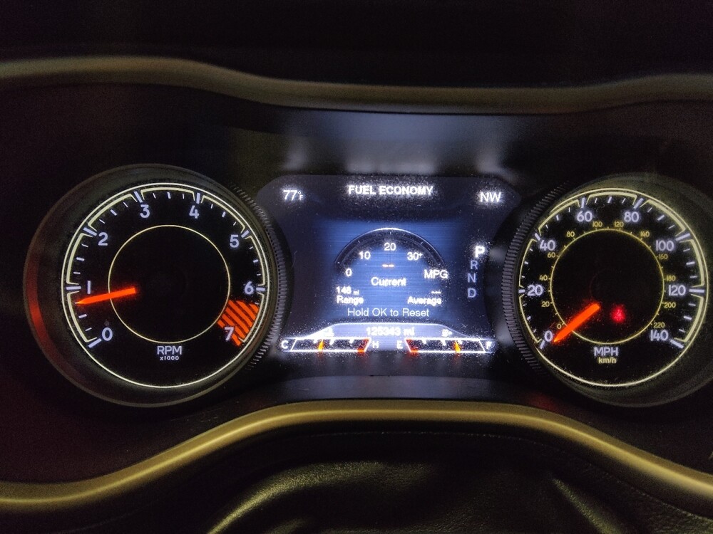 2015 Jeep Cherokee in Chandler, AZ 85225 - 18125655 23