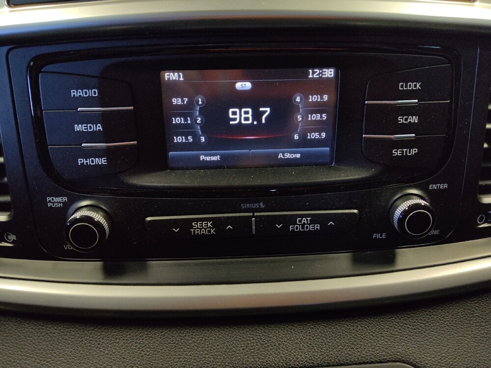 2017 Kia Sorento in Tucson, AZ 85705 - 18125657 25