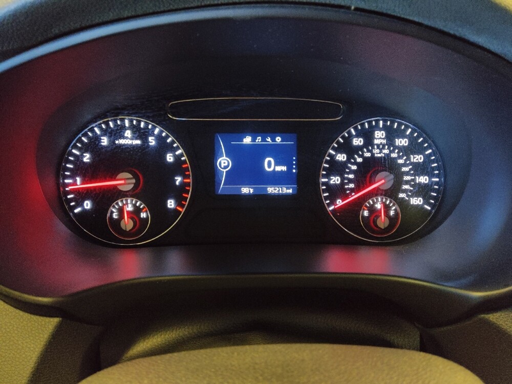 2017 Kia Sorento in Tucson, AZ 85705 - 18125657 23