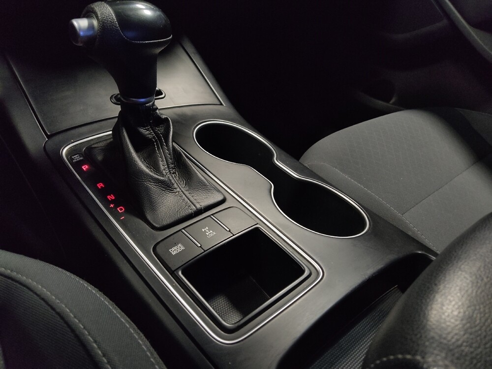 2017 Kia Sorento in Tucson, AZ 85705 - 18125657 26