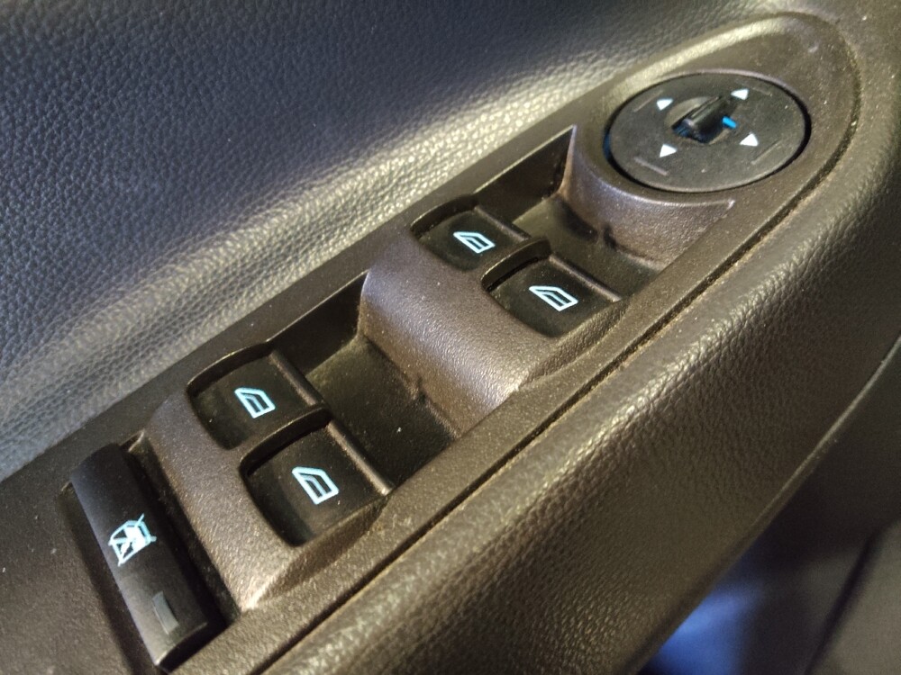 2018 Ford Escape in Phoenix, AZ 85015 - 18125659 27