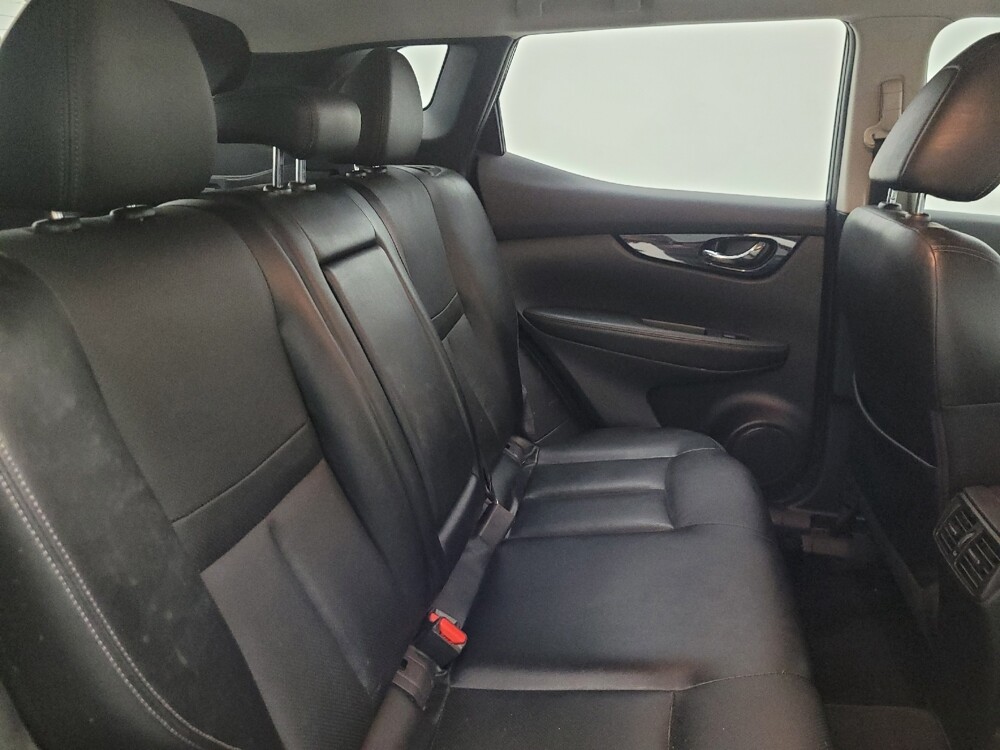 2018 Nissan Rogue Sport in Phoenix, AZ 85015 - 18125660 19