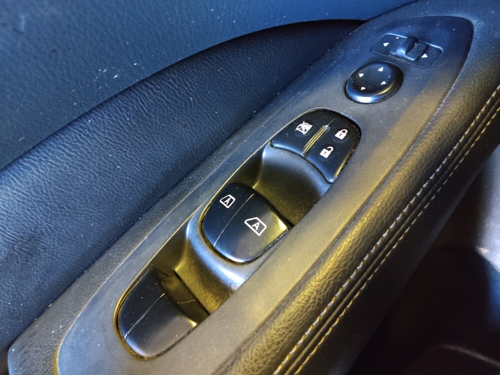 2018 Nissan Pathfinder in Phoenix, AZ 85022 - 18125666 27