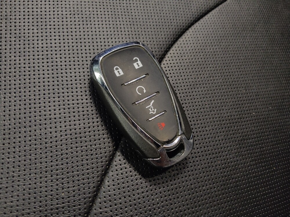 2019 Chevrolet Equinox in Mesa, AZ 85210 - 18125671 32