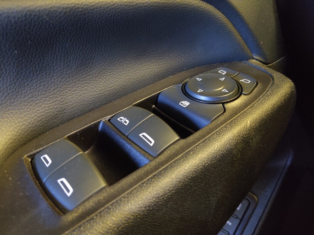 2019 Chevrolet Equinox in Mesa, AZ 85210 - 18125671 27