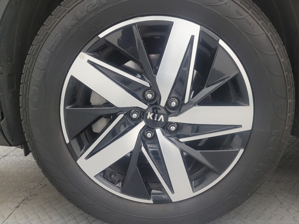 2021 Kia Sorento in Mesa, AZ 85210 - 18125674 31