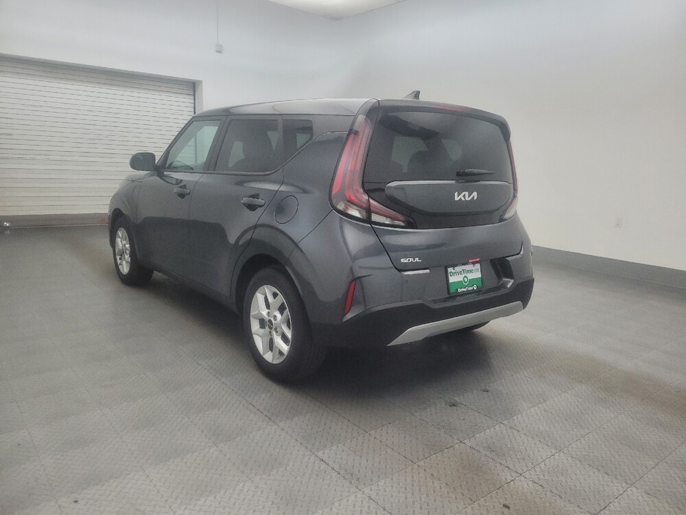 2025 Kia Soul in Tucson, AZ 85705 - 18125675 5