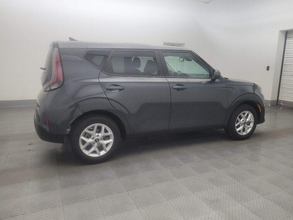 2025 Kia Soul in Tucson, AZ 85705 - 18125675 10