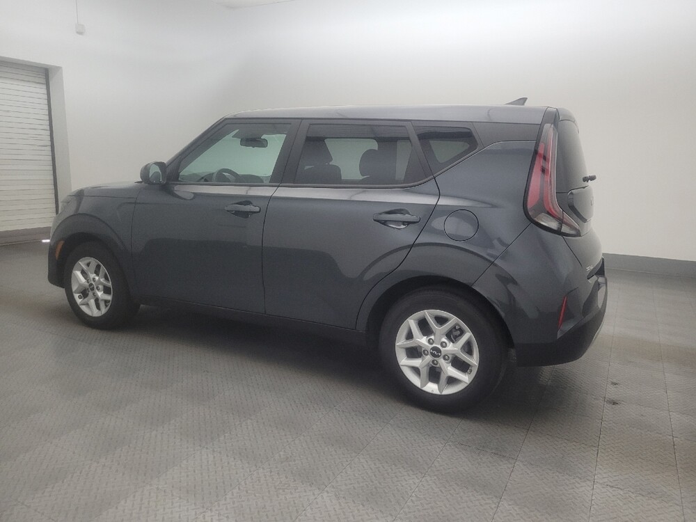 2025 Kia Soul in Tucson, AZ 85705 - 18125675 3