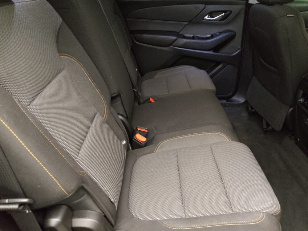 2019 Chevrolet Traverse in Bradenton, FL 34207 - 18125692 19