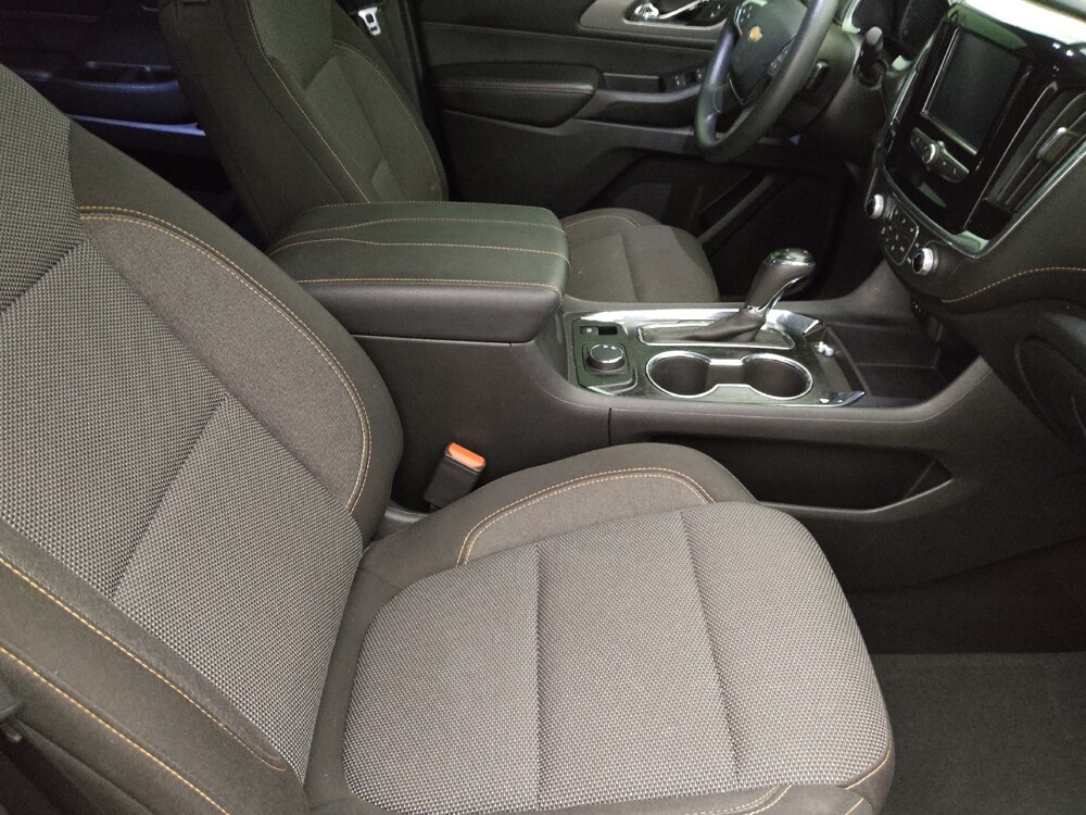 2019 Chevrolet Traverse in Bradenton, FL 34207 - 18125692 21