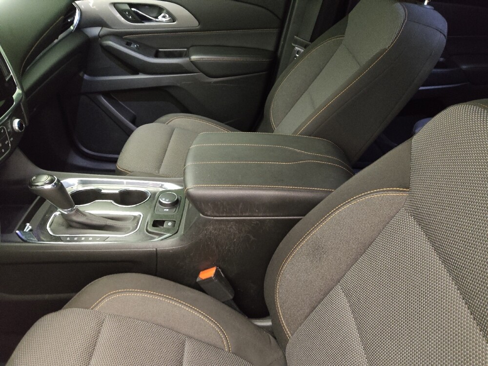 2019 Chevrolet Traverse in Bradenton, FL 34207 - 18125692 17