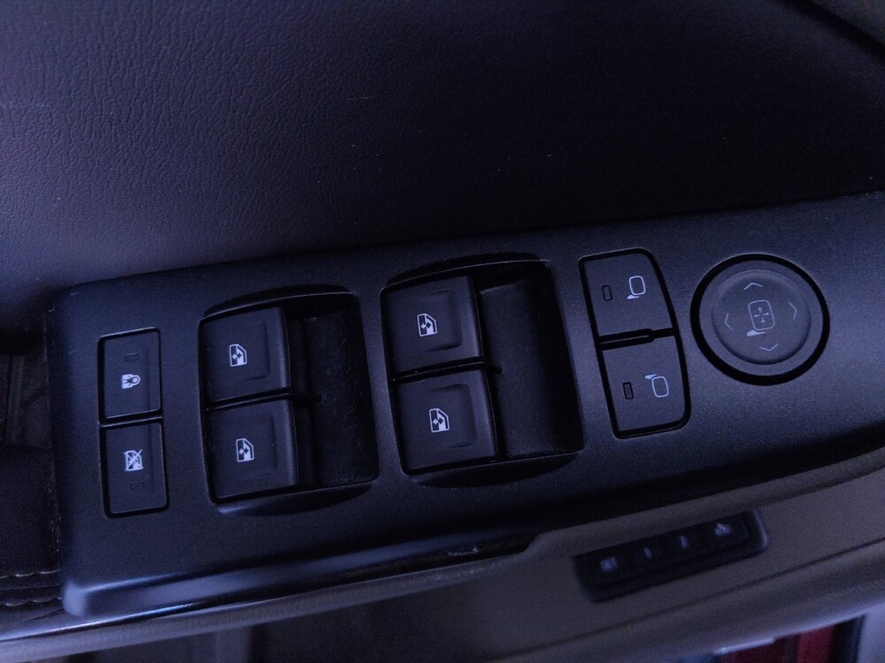 2016 Chevrolet Tahoe in Bradenton, FL 34207 - 18125696 27