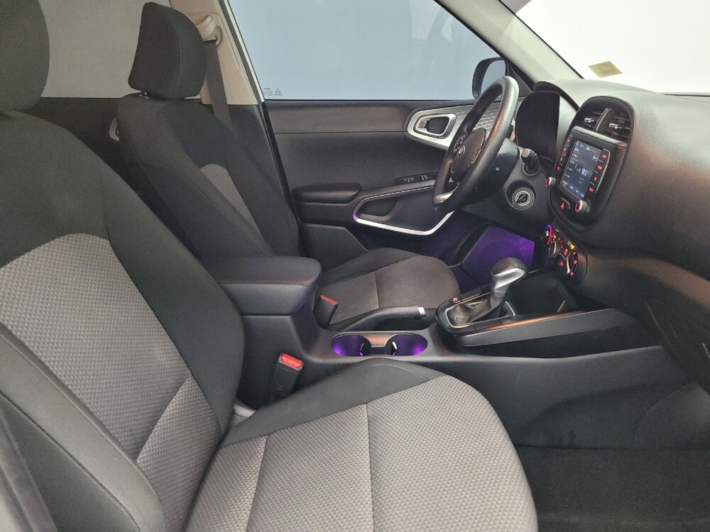 2020 Kia Soul in Las Vegas, NV 89102 - 18125699 21