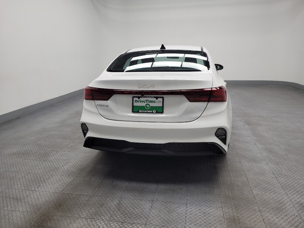 2022 Kia Forte in Las Vegas, NV 89102 - 18125704 7