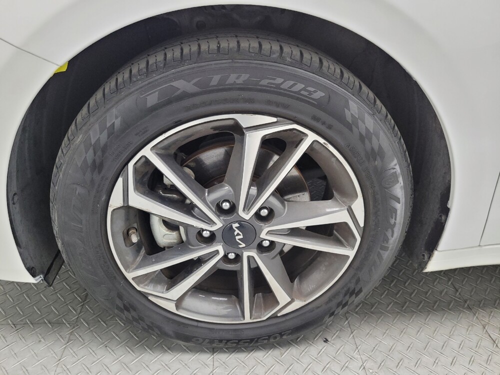 2022 Kia Forte in Las Vegas, NV 89102 - 18125704 31