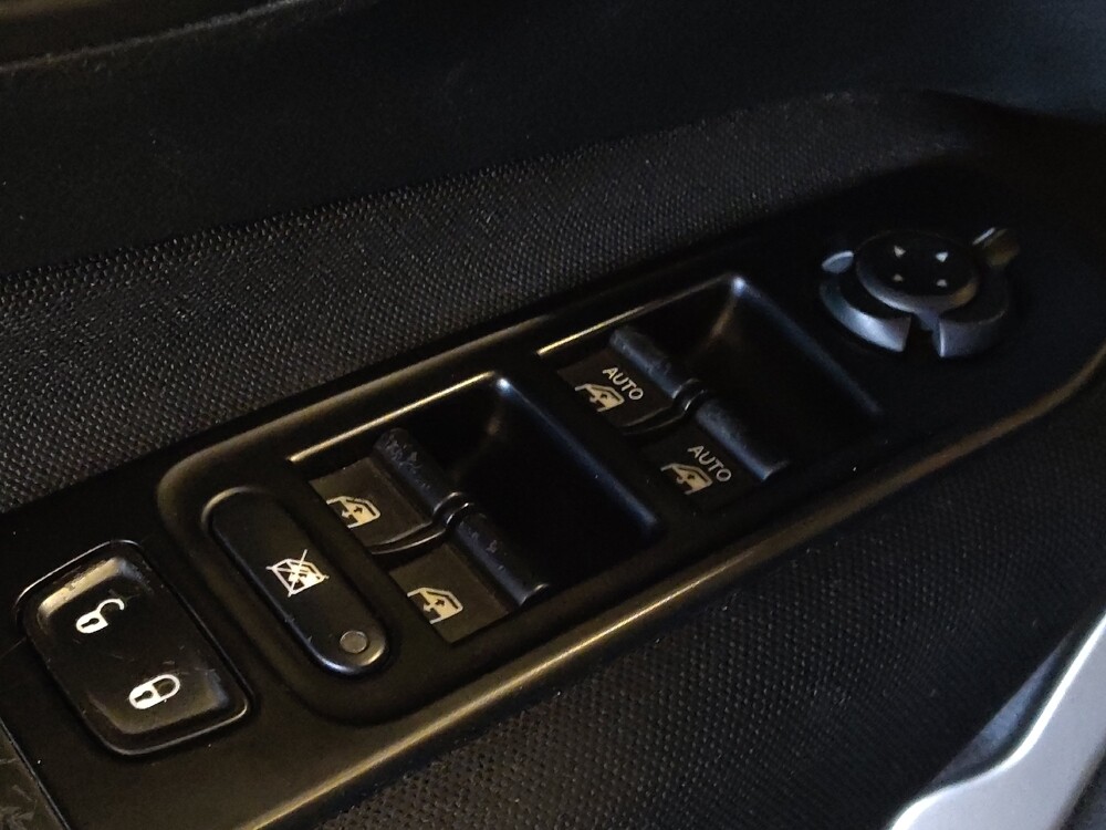 2020 Jeep Renegade in Savannah, GA 31419 - 18125713 27