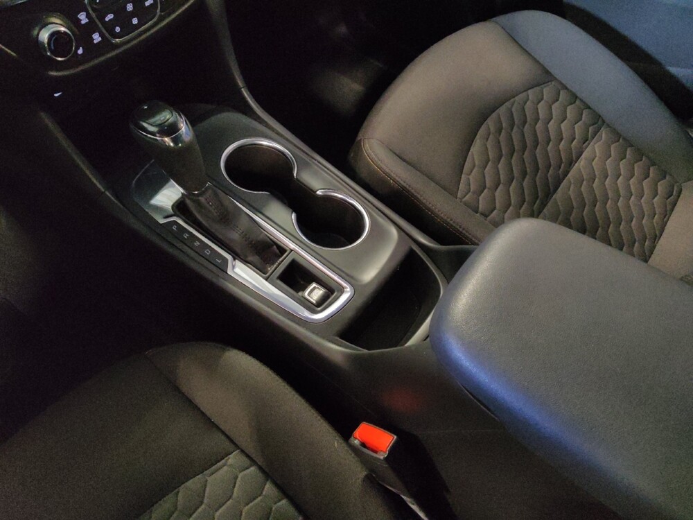 2021 Chevrolet Equinox in Pensacola, FL 32505 - 18125720 26