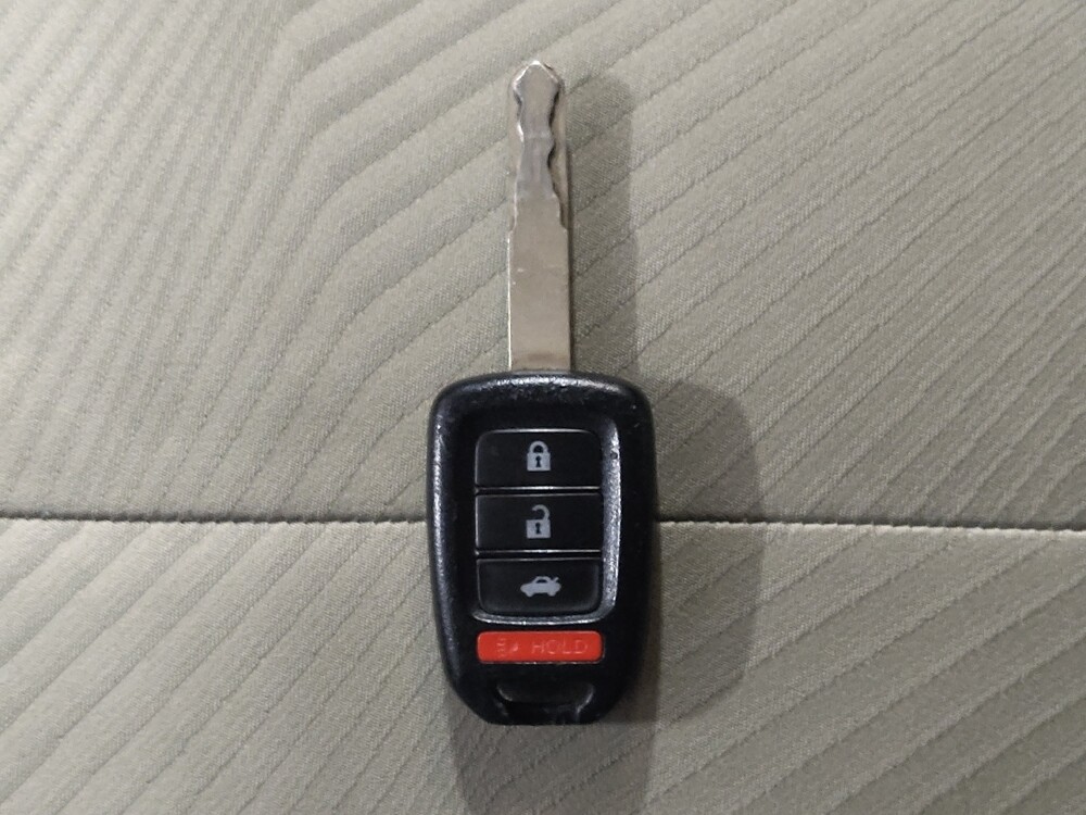 2016 Honda Accord in Savannah, GA 31419 - 18125722 32